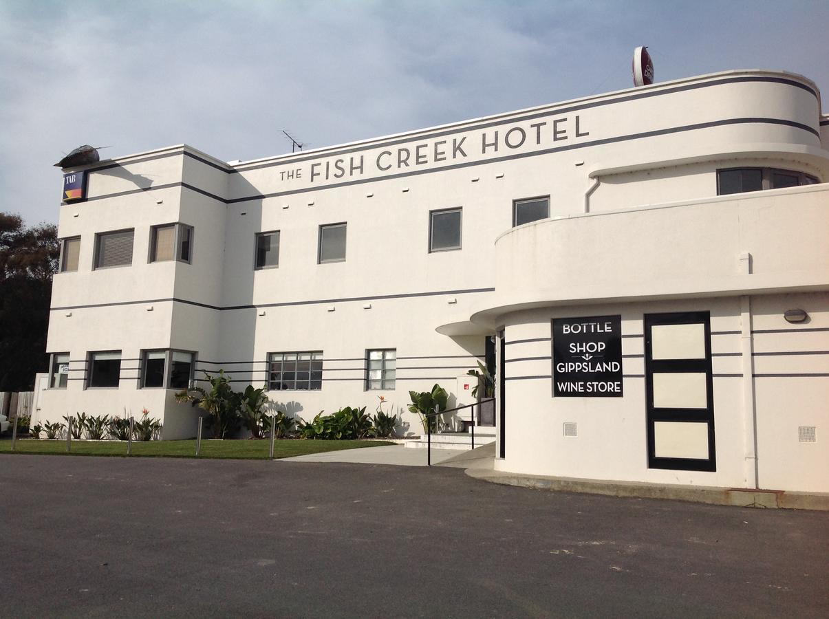 Fish Creek Hotel Exterior foto